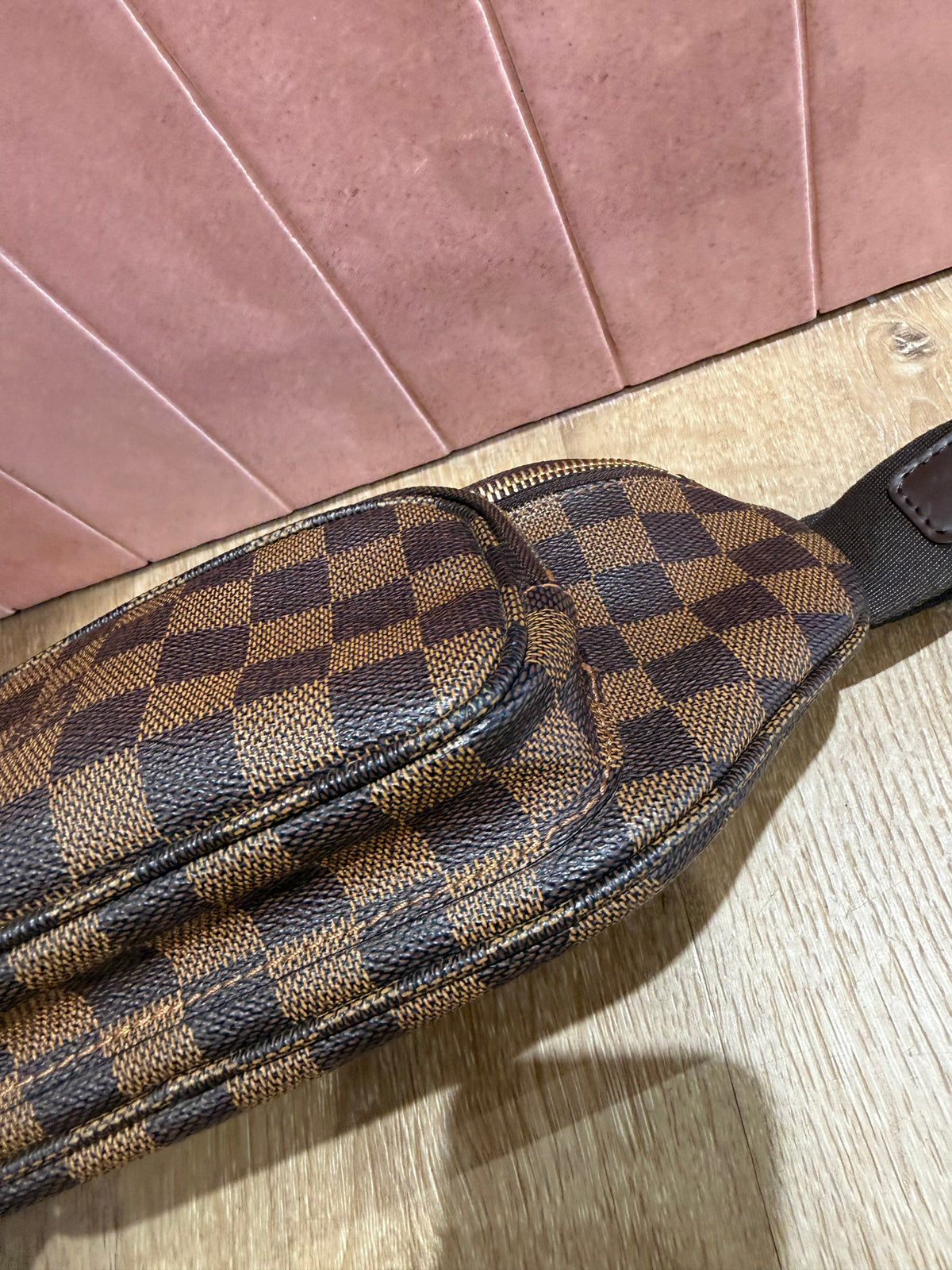 Banane sac Louis Vuitton damier Ébène 20/07