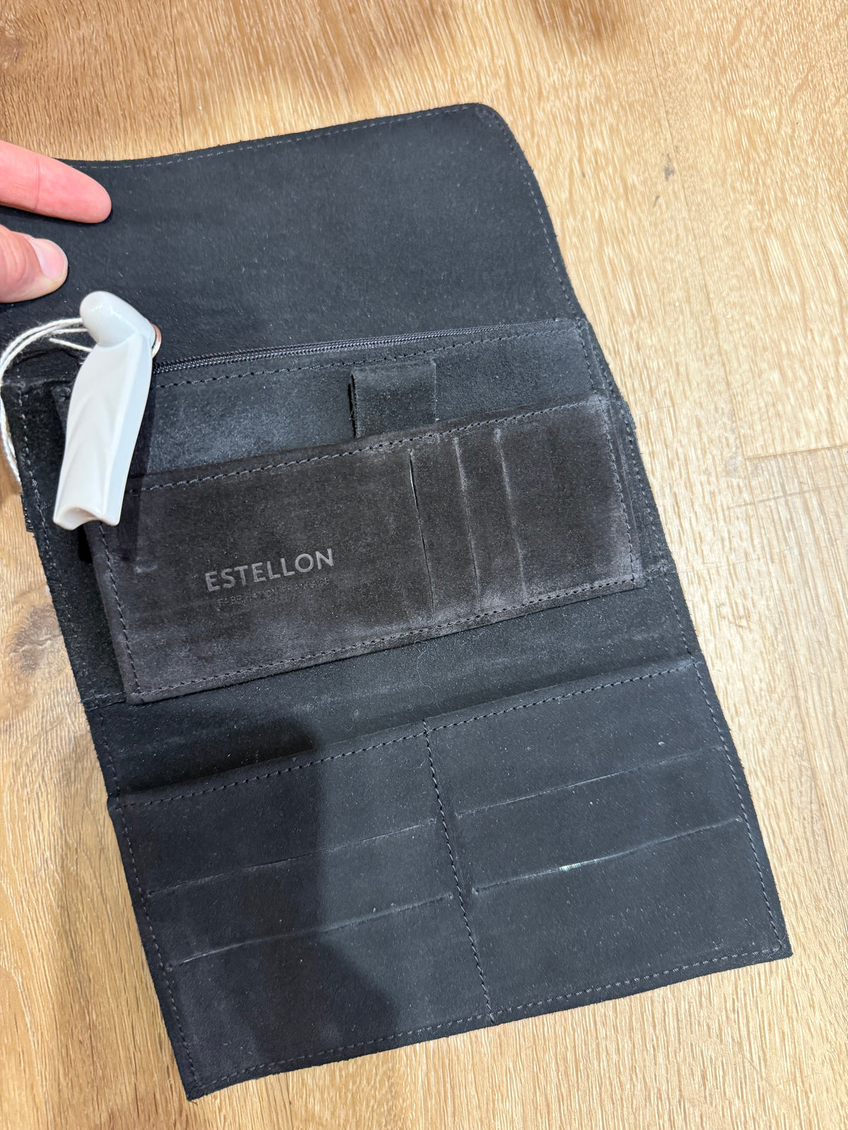 Porte-feuille en cuir estellon 02/06