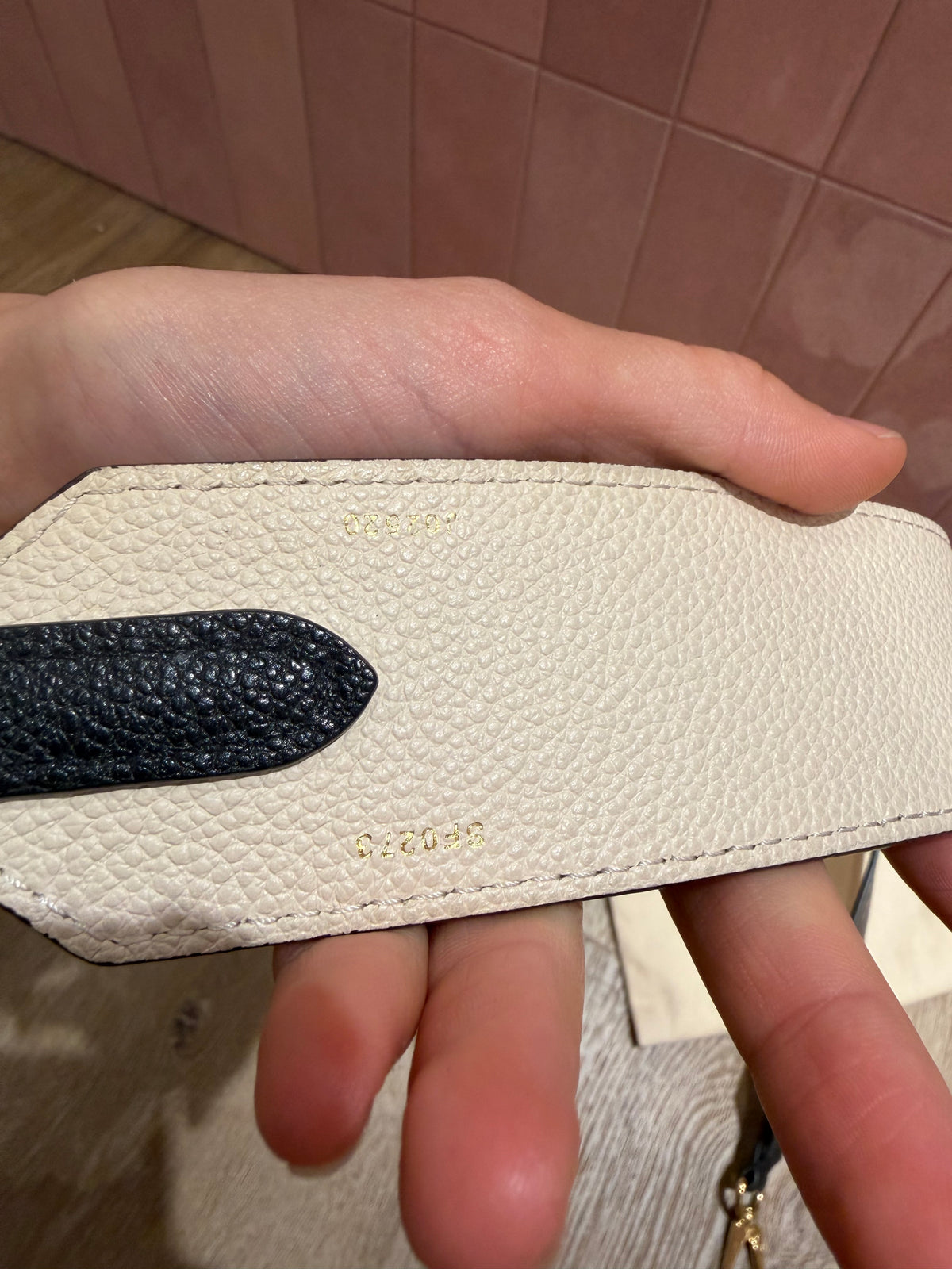 Bandoulière Louis Vuitton — 102 cm — vendue seule 15/10