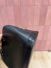 Louis Vuitton Sac Alma cuir Épi noir MM 23/06