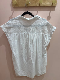 Robe blanche broderie dos T.XL