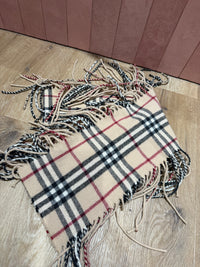 Écharpe à frange Burberry T.U 14/09
