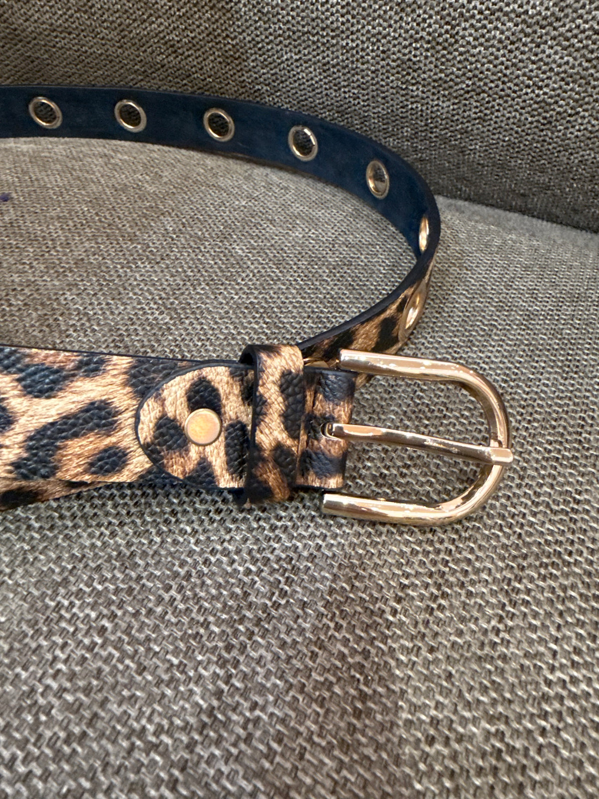 Ceinture léopard noir et doré T.90