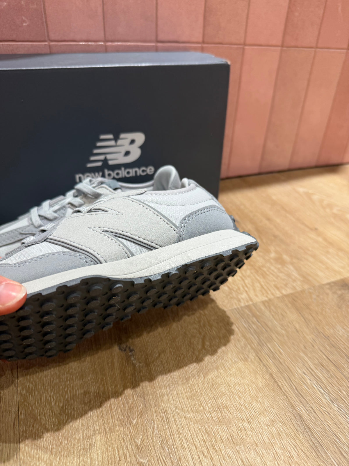 Baskets grises New Balance T.34.5