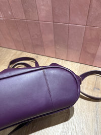 Sac violet en cuir le tanneur