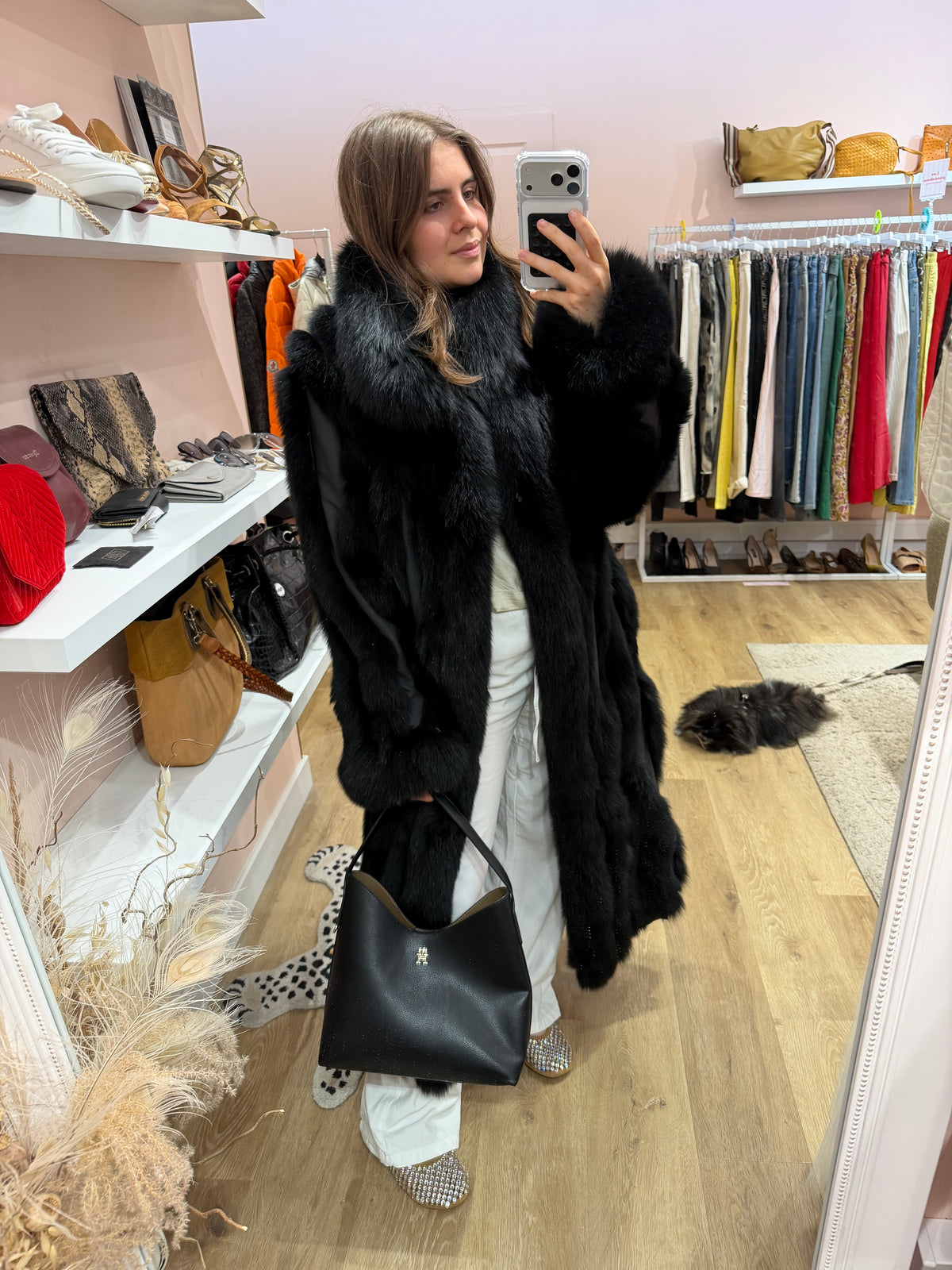 Manteau noir en fourrure T.38 à 42 renard 31/07