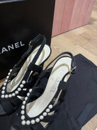 Chaussures Chanel T.36 neuves 02/06