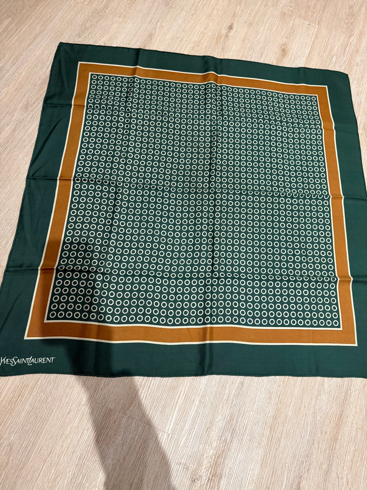 Foulard Yves Saint Laurent vert