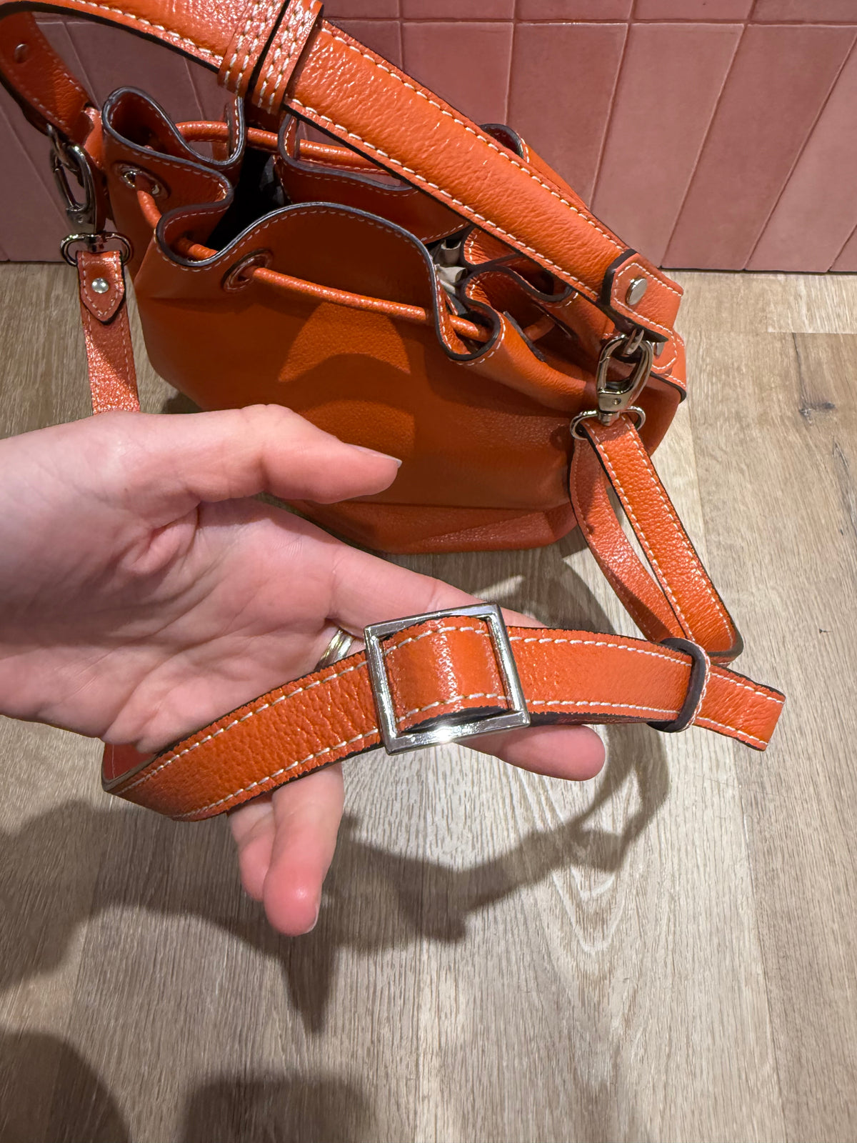 Sac en cuir orange Mac Douglas