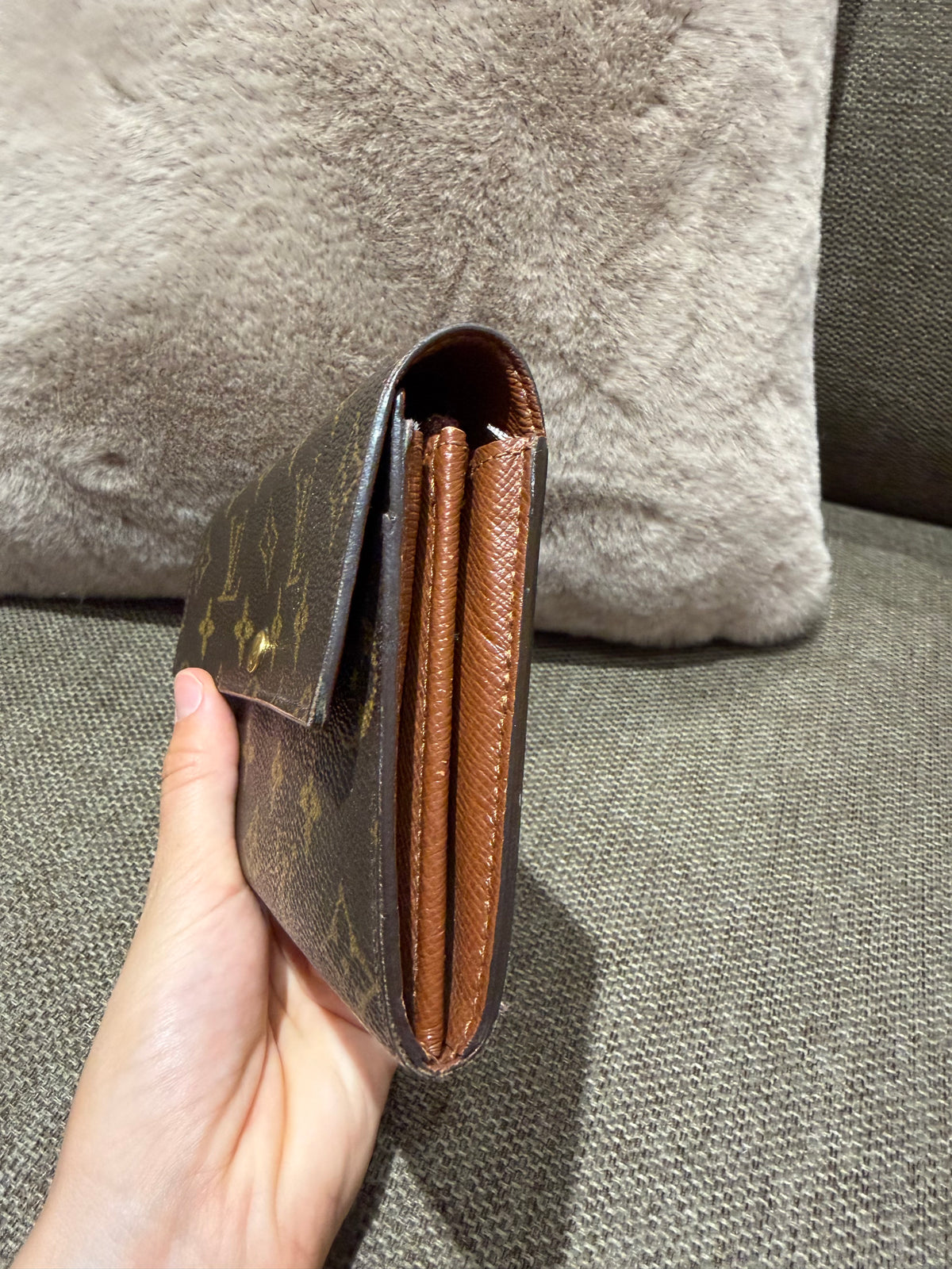 Porte-feuille Louis Vuitton 18/08