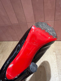Escarpins Christian Louboutin T.38 vernis 04/10