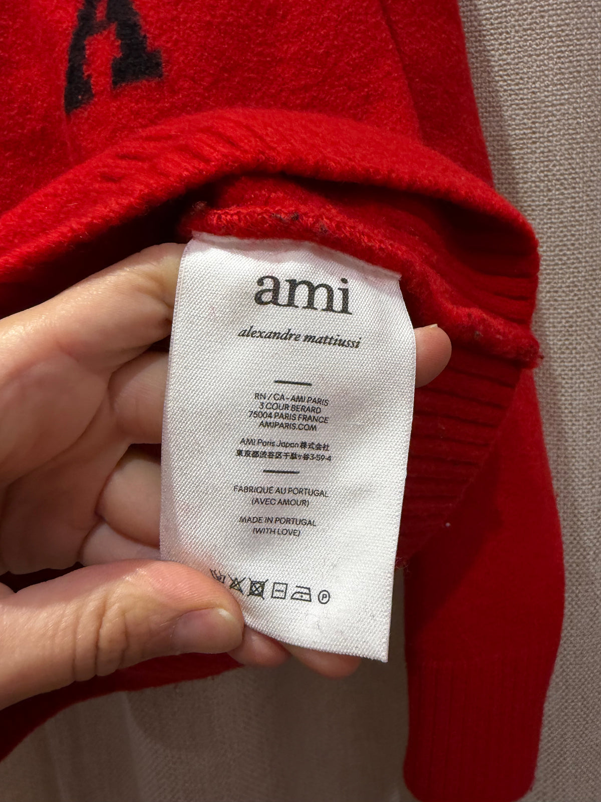 Pull rouge AMI - T.S 04/10