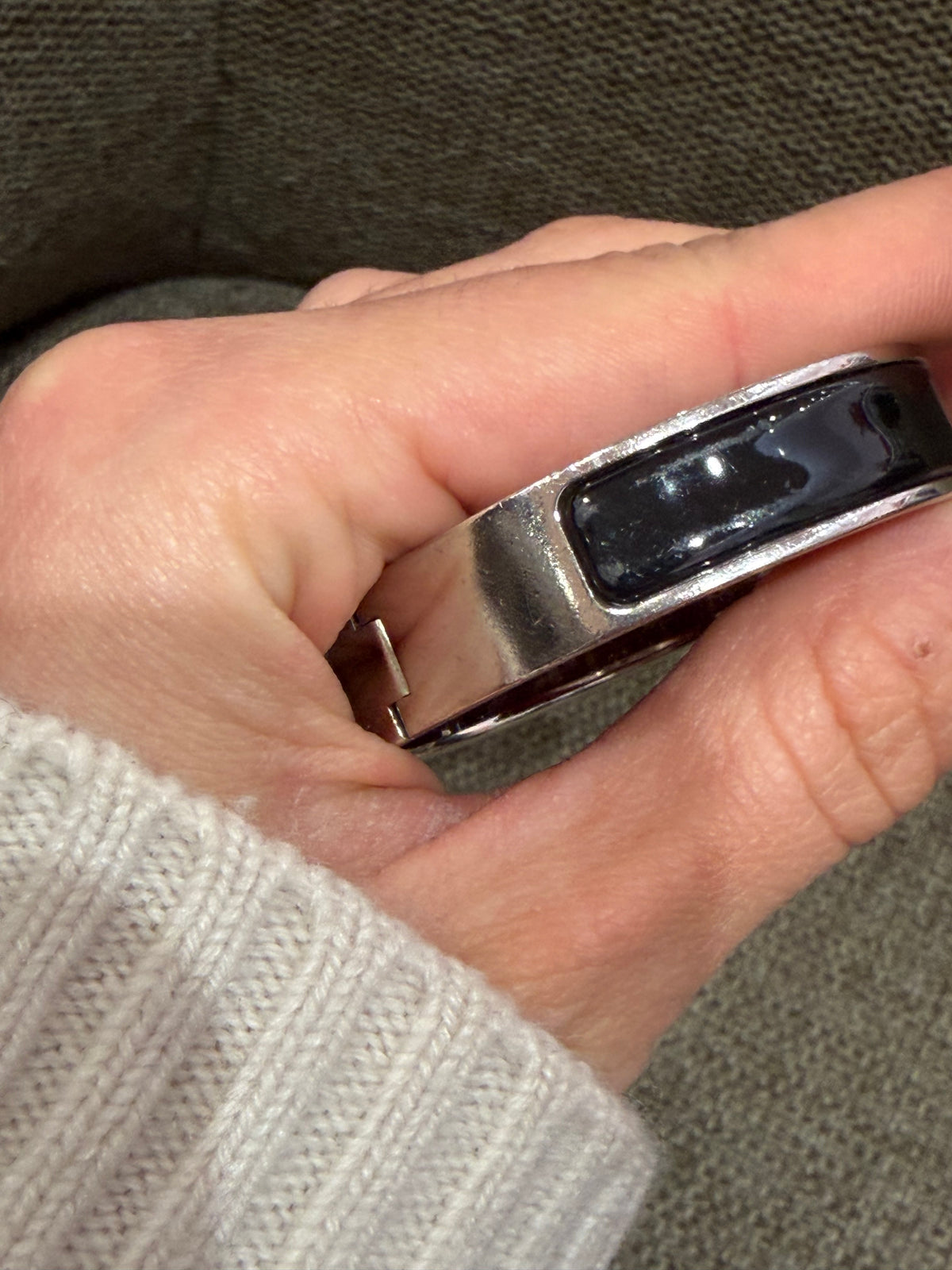 Bracelet noir Clic Hermès, finition argentée 19/10