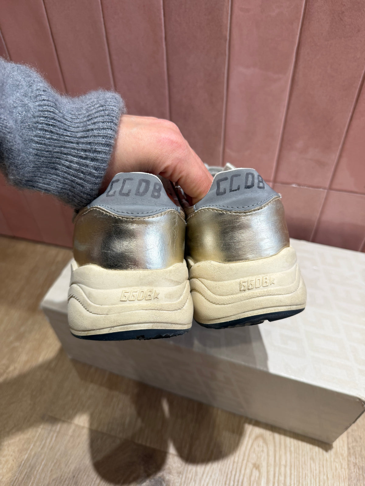 Baskets Golden Goose T.37 11/10