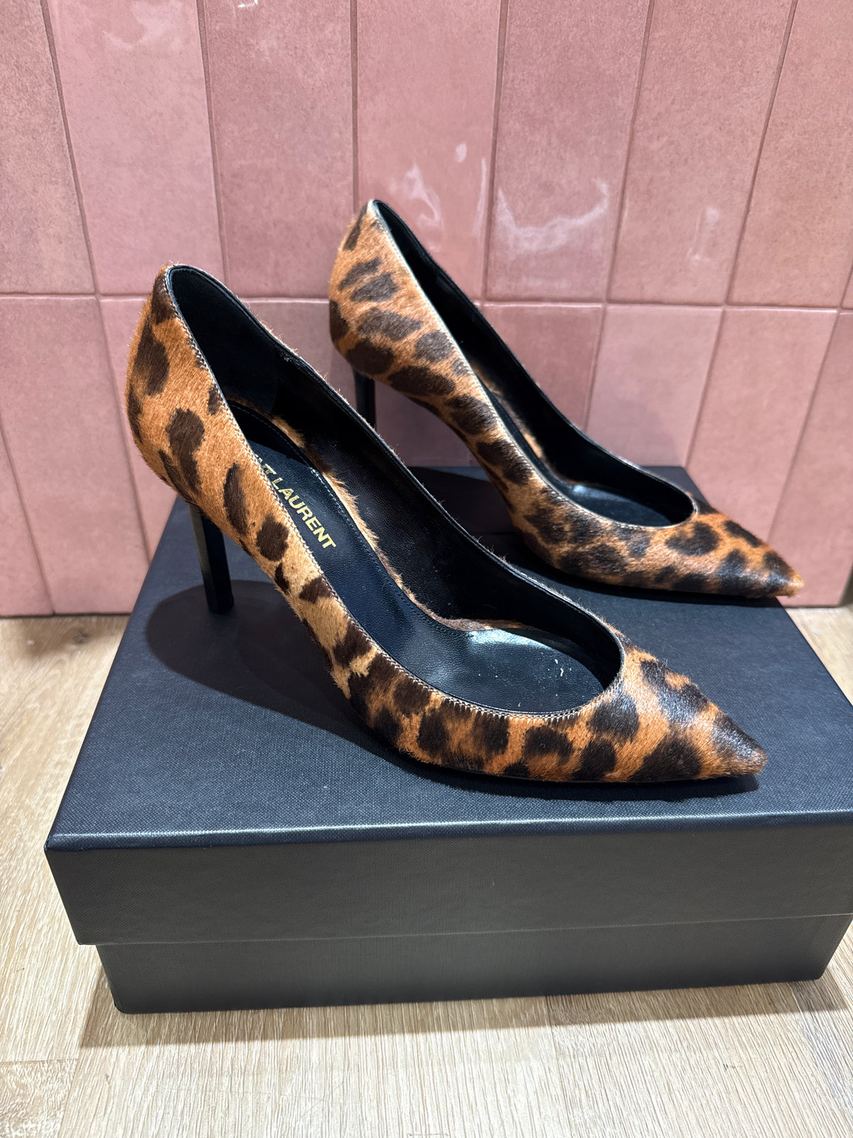 Escarpins Yves saint Laurent T.37