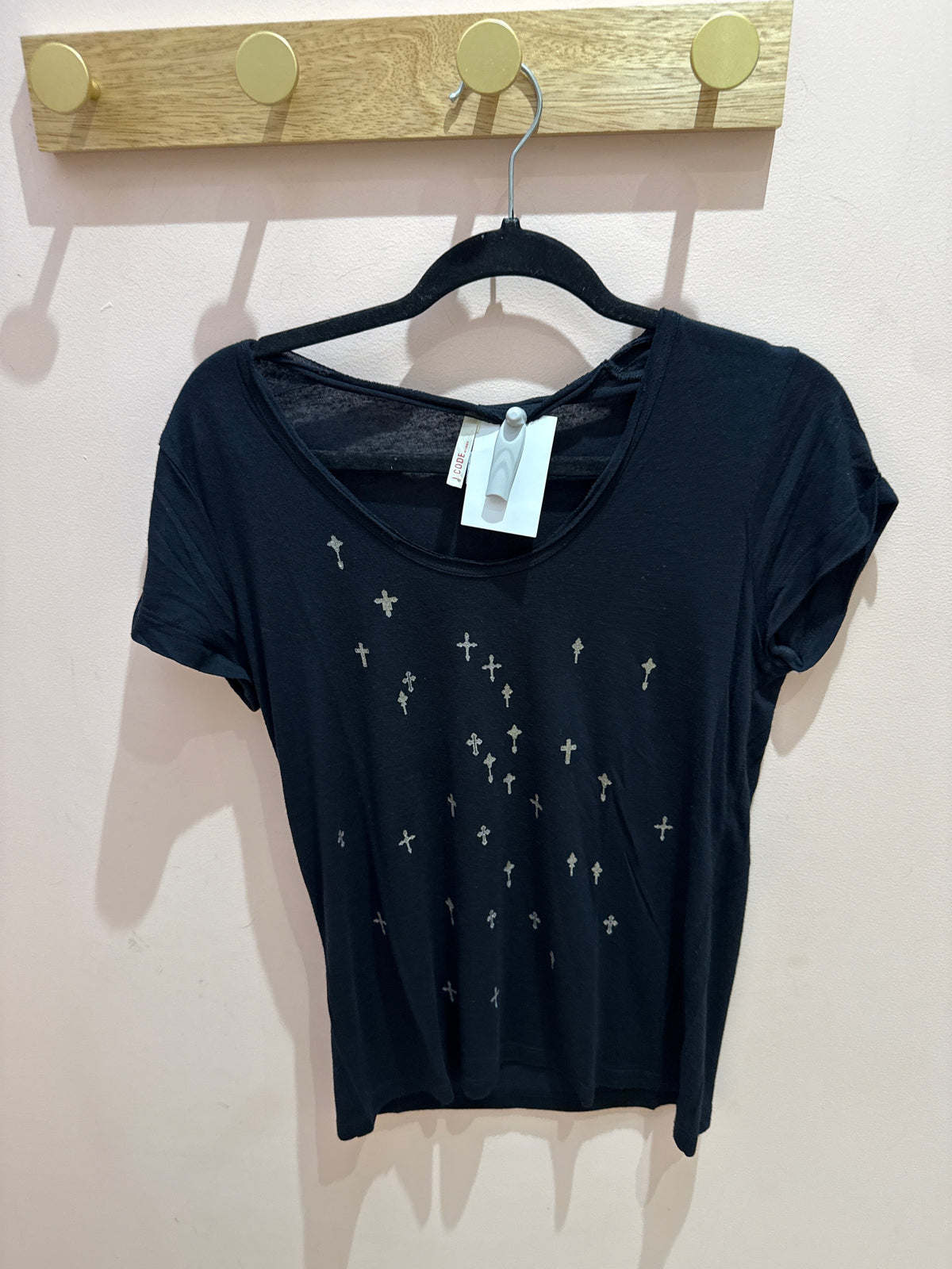 I.Code T-shirt noir croix argentée T.M