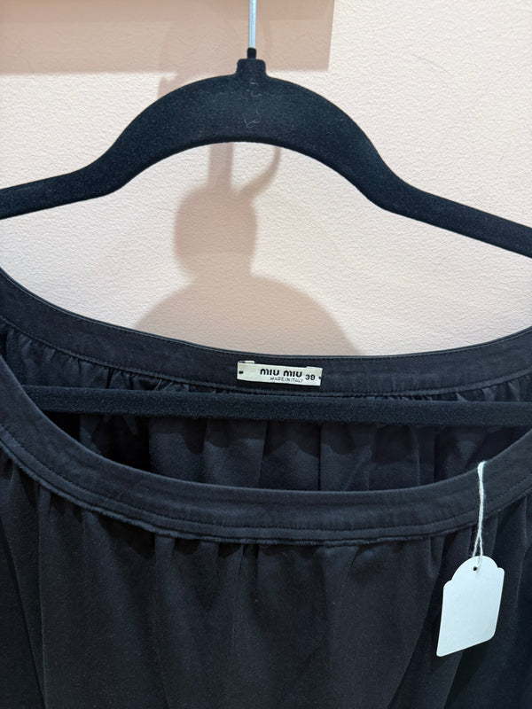 Robe noire Miu Miu T.36 24/06