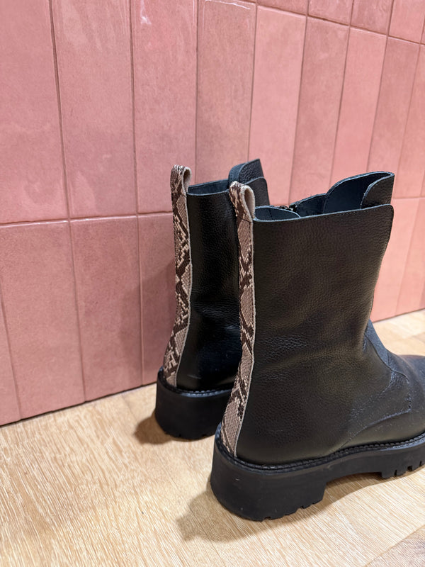 Bottines noires « Requins » T.40 14/10