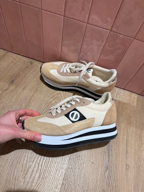 Baskets beige no name T.37