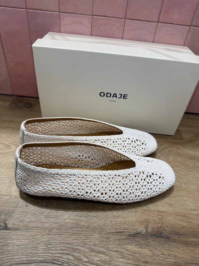 Ballerines blanches odaje T.38 12/07