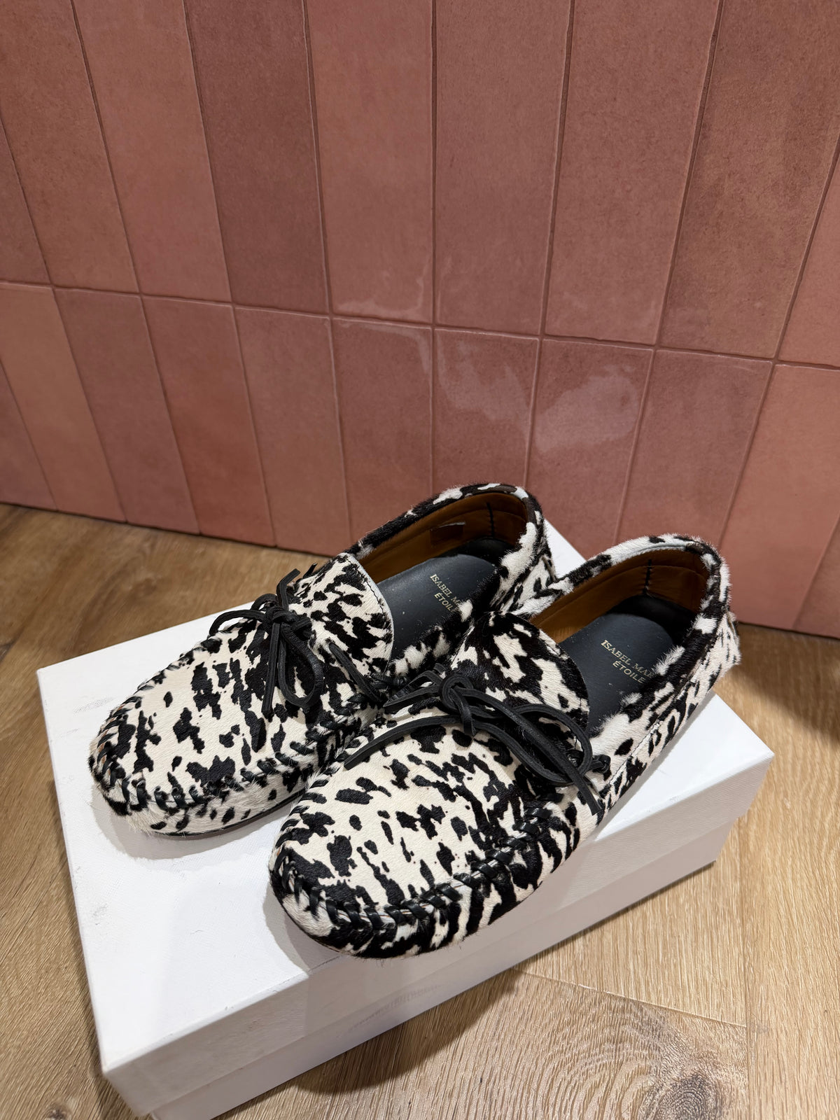 Mocassins blancs et noirs Isabel Marant T.37 10/09