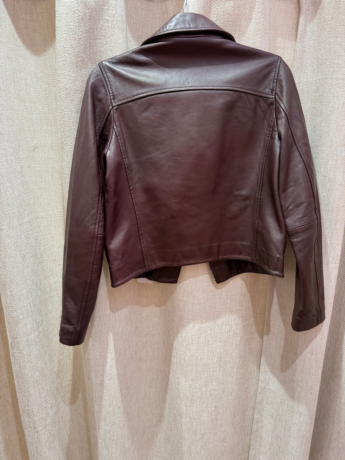 Veste en cuir cerise Claudie Pierlot T.38 23/10