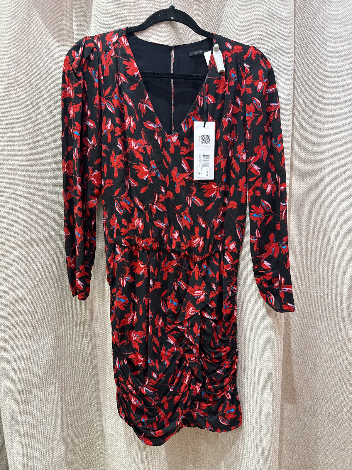 Robe noire et rouge moulante IKKS - T.36