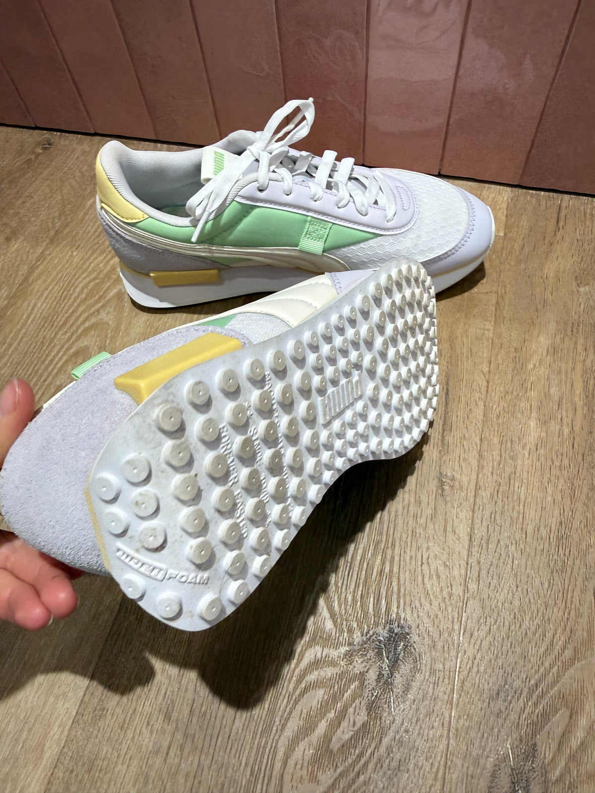 Baskets blanches Puma T.40