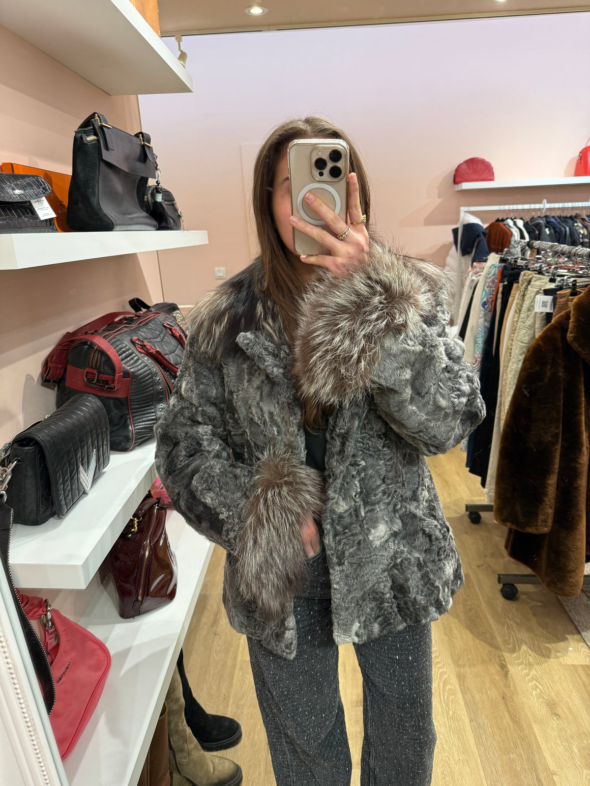 Manteau en astrakan et renard T.M