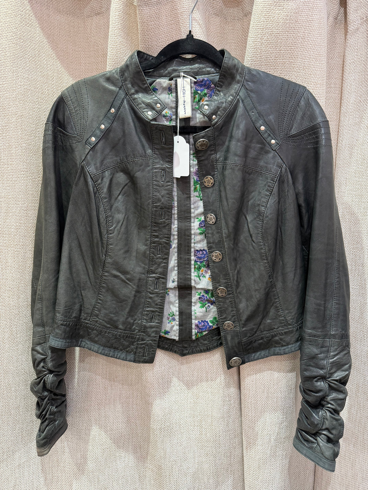 Veste courte en cuir Noire Hight T.40 28/09