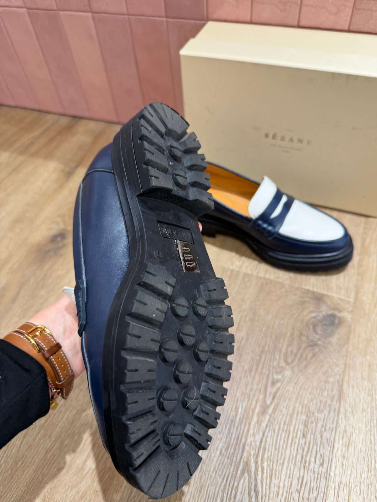 Mocassins bleu marine blanc Sézane T.37