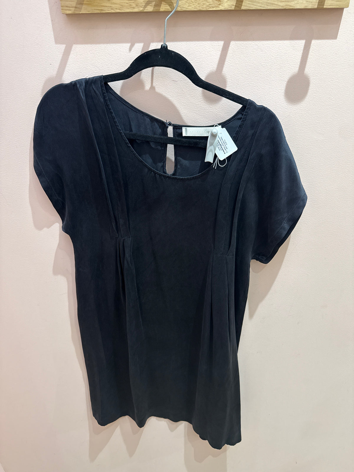 Robe noire en soie manches courtes Shyde T.S