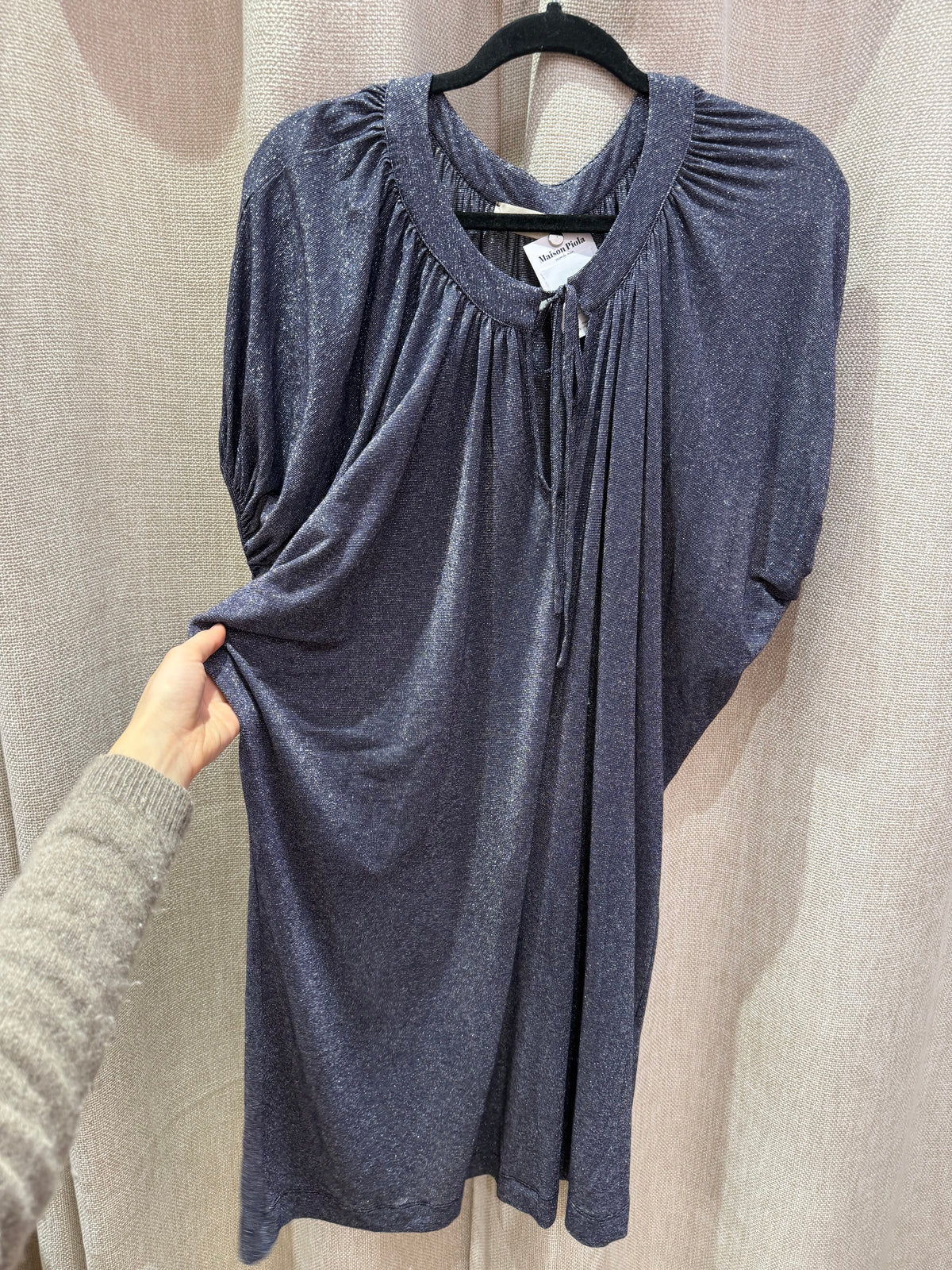 Robe brillante momoni — T.L