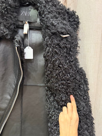 Veste sans manches noire à froufrous Zara T.S 27/09