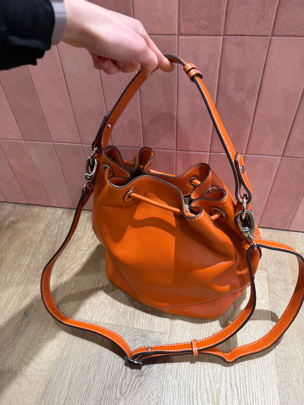 Sac en cuir orange Mac Douglas