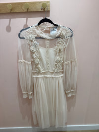 Robe dentelle beige transparente T.U