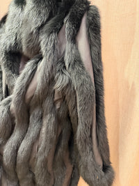 Manteau noir en fourrure T.38 à 42 renard 31/07