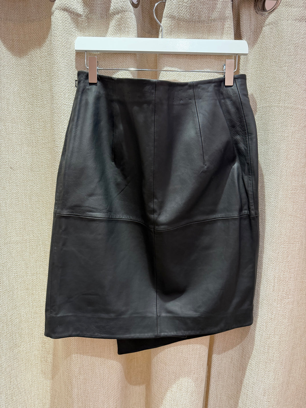 Jupe crayon noire en cuir ba&sh T.L 12/10