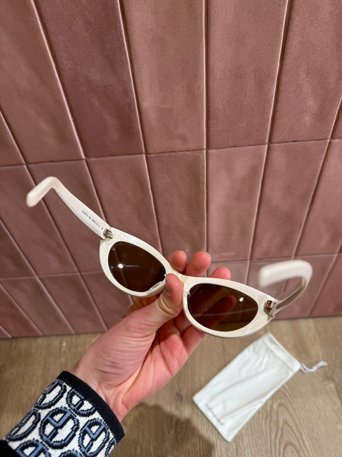 Lunettes de soleil Yves saint Laurent crème