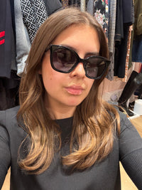 Lunettes noires — Jimmy Fairly 21/10