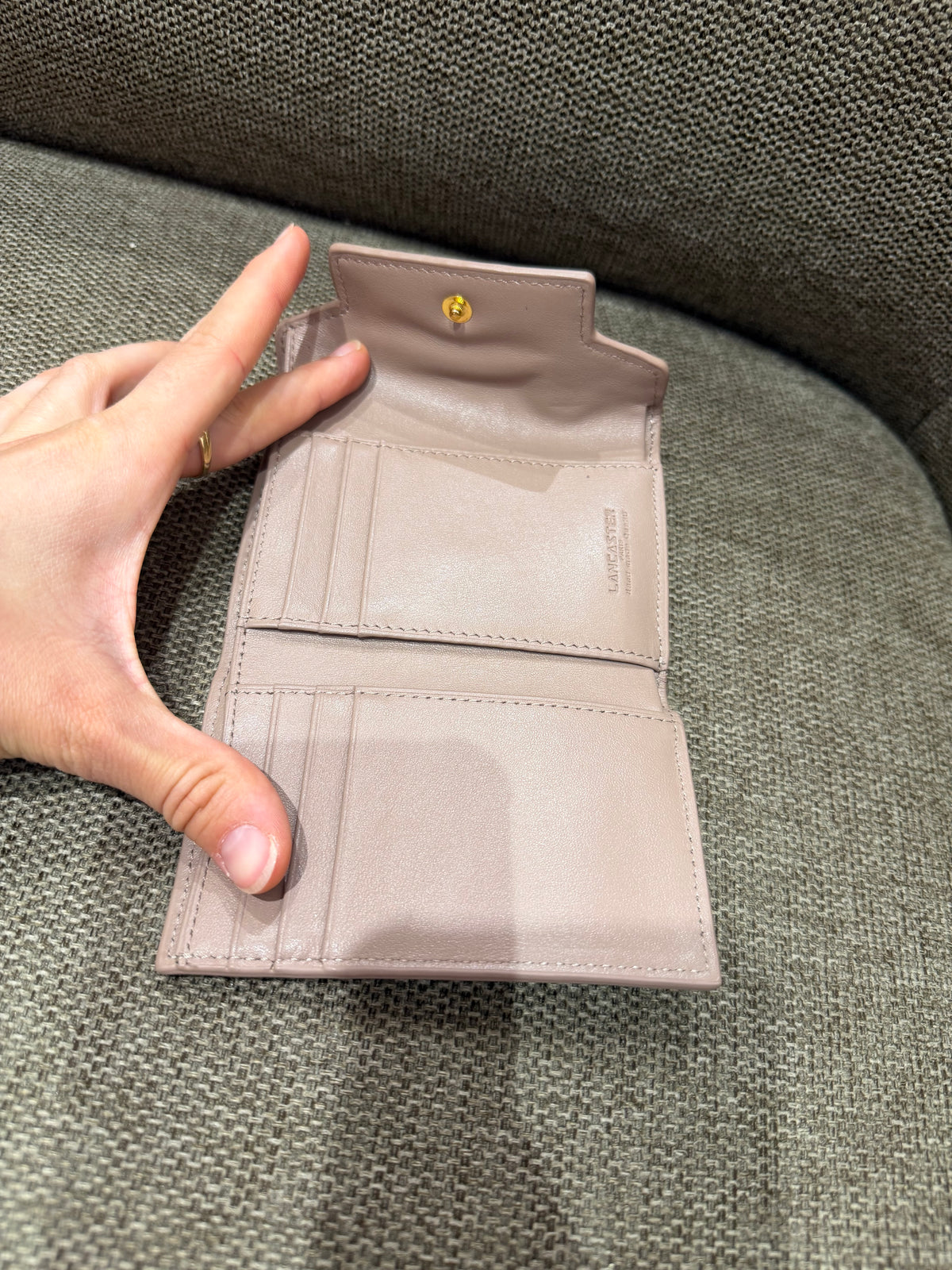 Porte-feuille taupe le tanneur 21/09