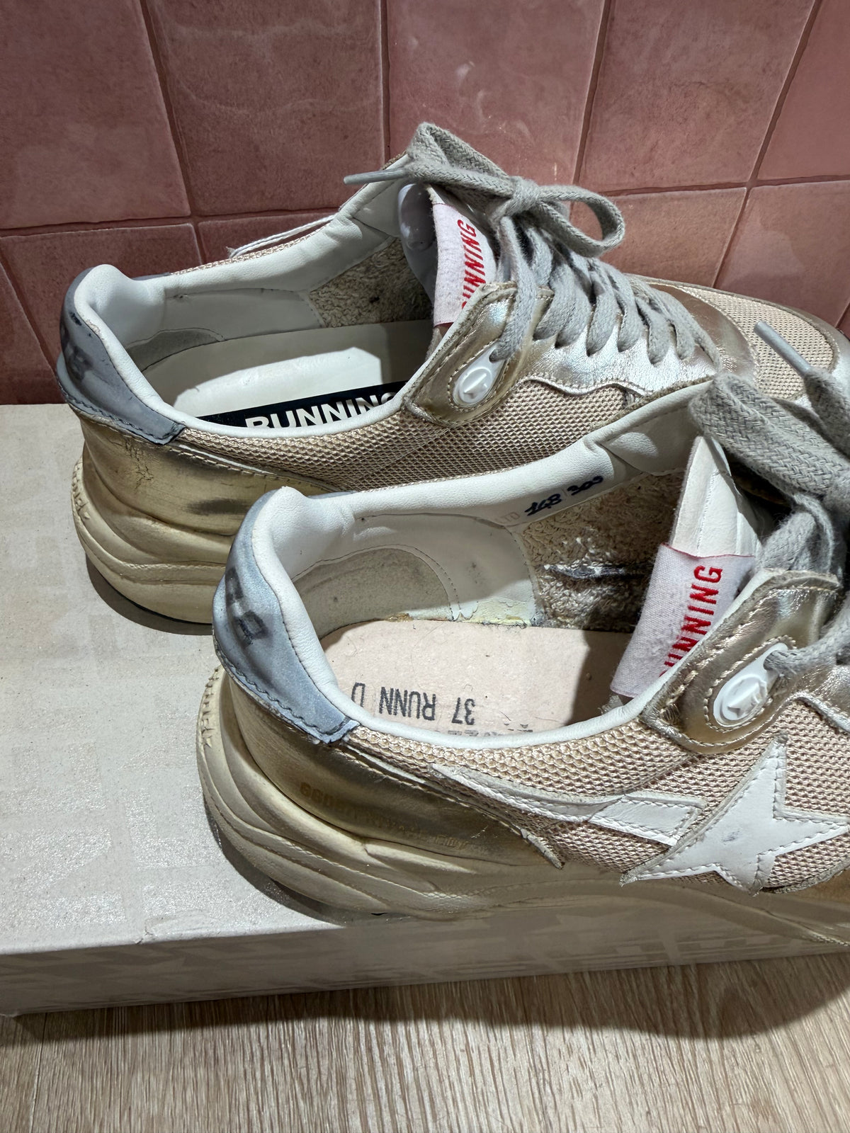 Baskets Golden Goose T.37 11/10