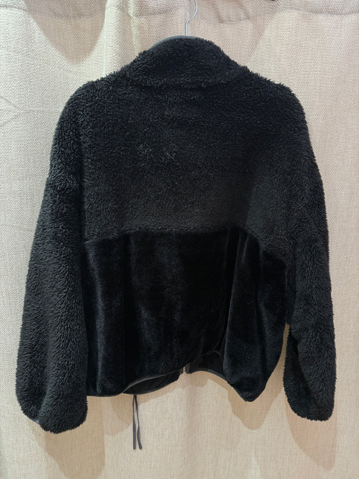 UGG Polaire Grise/ Noire T.L