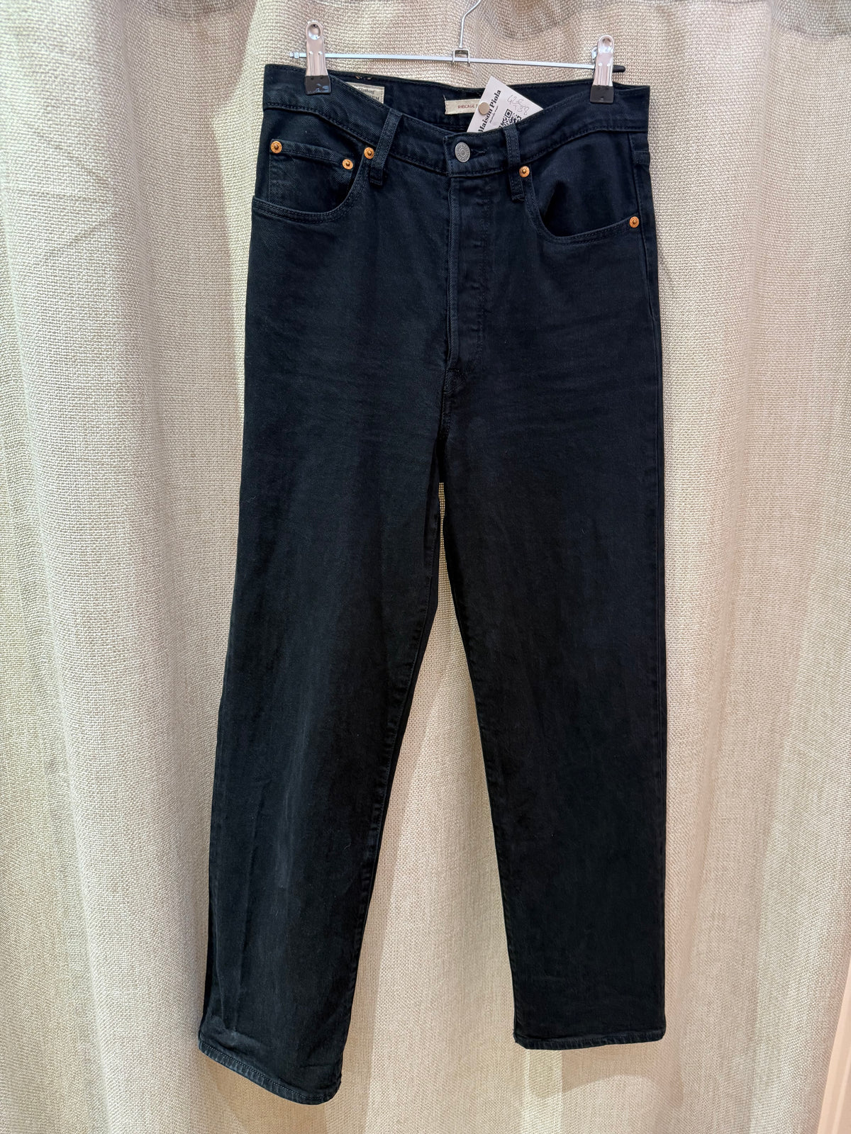 Jean noir levi’s taille 38