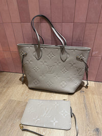 Sac Louis Vuitton emprinte neverfull beige