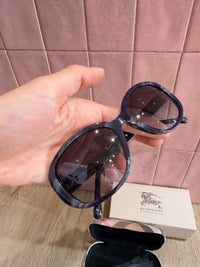 Lunettes Burberry bleu marine 17/09