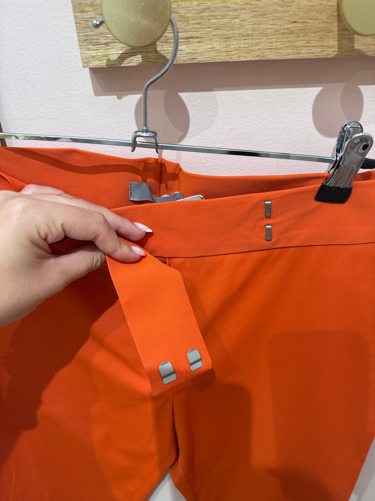Pantalon orange COS T.38