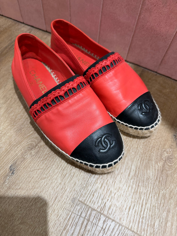 Espadrilles rouges en cuir Chanel - T.37 19/10