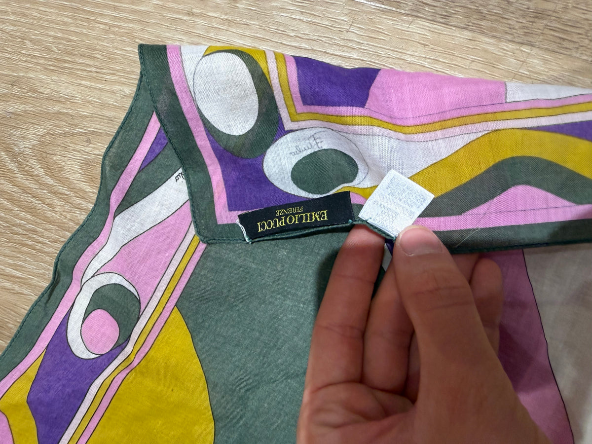 Pucci Petit foulard vert et rose 20/07