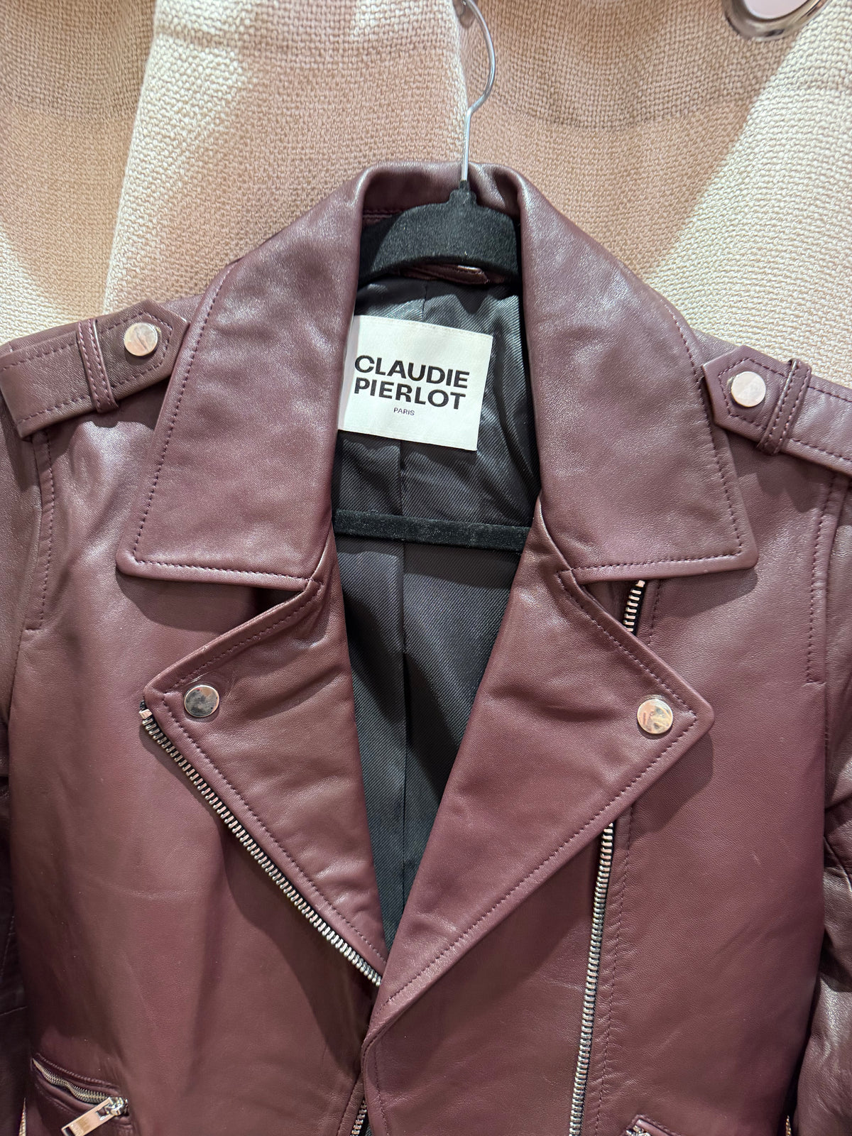 Veste en cuir cerise Claudie Pierlot T.38 23/10